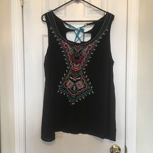 Lightweight sleeveless top with beading